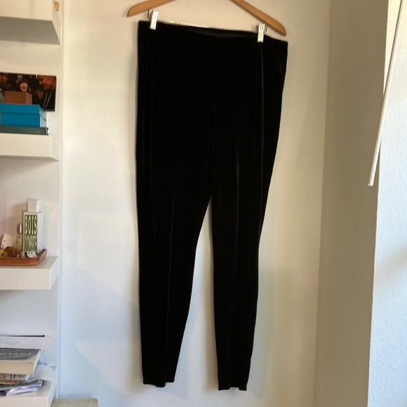 Chico's Pants - Chico’s stretchy velveteen leggings